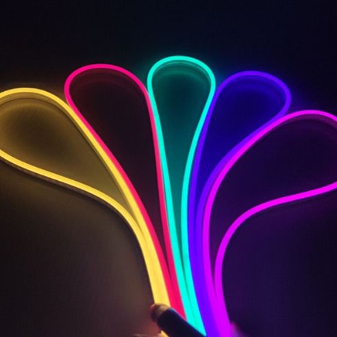 6x12mm 부드러운 LED 네온 신축성 스트립 12V는 빨간 핑크색 화려한 좁은 장식 IP65를 청색화합니다